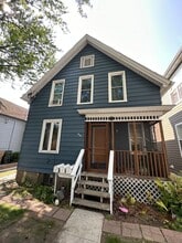 938 E Dayton St in Madison, WI - Building Photo - Building Photo