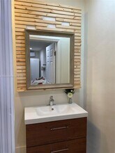 10271 NW 66th St in Doral, FL - Building Photo - Building Photo