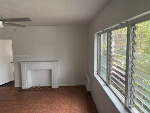 2469 Flamingo Pl in Miami Beach, FL - Building Photo - Building Photo