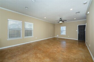 3361 Keefer Loop in College Station, TX - Building Photo - Building Photo