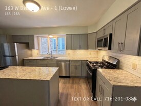 163 W Delavan Ave in Buffalo, NY - Building Photo