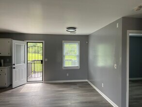 83 Old Stilesboro Rd in Cartersville, GA - Building Photo - Building Photo