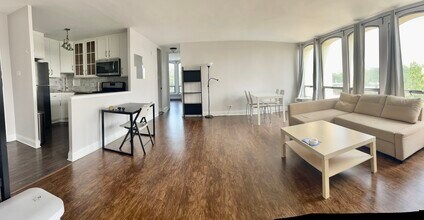 1450 E 55th Pl in Chicago, IL - Building Photo - Building Photo