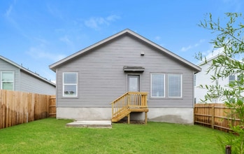 15344 Fulling Ml in San Antonio, TX - Building Photo - Building Photo