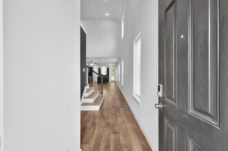 109 Morning Nook Ct in Montgomery, TX - Foto de edificio - Building Photo