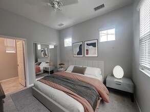 28037 River Trail Ln in Santa Clarita, CA - Building Photo - Building Photo