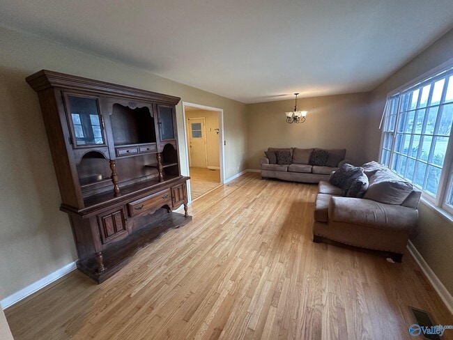 3319 Barton Ave NW in Huntsville, AL - Building Photo - Building Photo