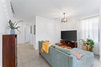 11755 SW 246 Terrace in Homestead, FL - Foto de edificio - Building Photo