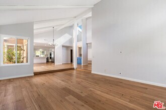 1316 Avenida de Cortez in Los Angeles, CA - Building Photo - Building Photo