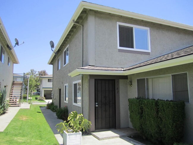 property at 1182 Acadia Pl