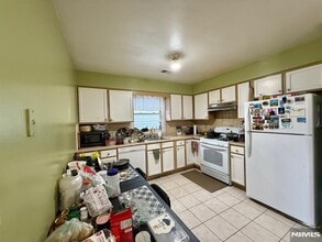 252 Passaic Ave, Unit 2F in East Newark, NJ - Building Photo - Building Photo