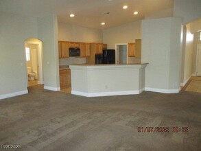 7001 Red Tide Dr in Las Vegas, NV - Building Photo - Building Photo