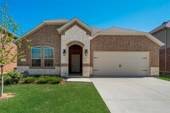 10920 Summer Rain Blvd in Aubrey, TX - Building Photo - Building Photo