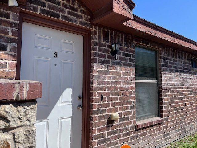 1416 Leann Rimes Rd in Edinburg, TX - Foto de edificio