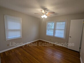 5448 GA-196 in Glennville, GA - Building Photo - Building Photo