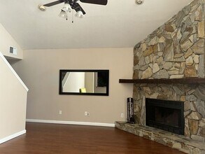 2304 Triad Ln in Tampa, FL - Building Photo - Building Photo
