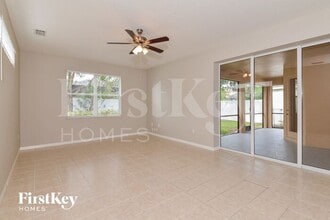 6539 Blue Grosbeak Cir in Lakewood Ranch, FL - Building Photo - Building Photo
