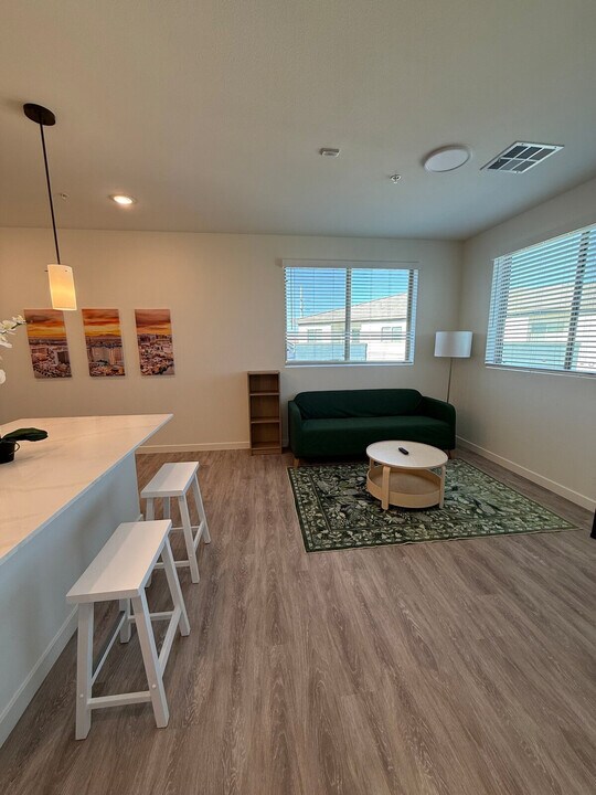 6113 Yuzu Pl in Las Vegas, NV - Building Photo
