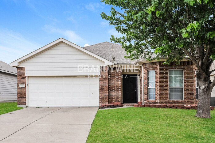 14105 Silkwood Dr in Haslet, TX - Foto de edificio