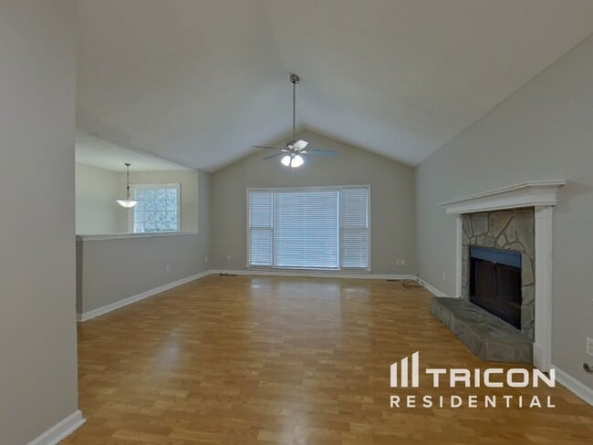 3272 Greenhill Ct in Villa Rica, GA - Foto de edificio - Building Photo