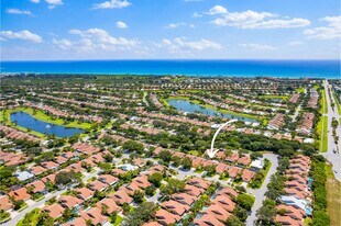 125 Harbourside Cir in Jupiter, FL - Building Photo