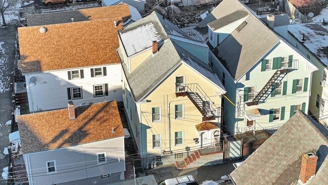 77 Delano St, Unit 2