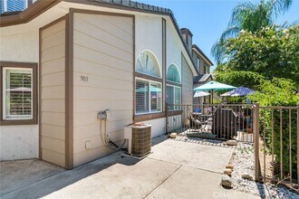 1555 Orange Ave in Redlands, CA - Building Photo - Building Photo