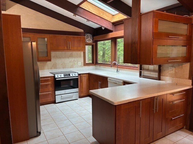 405 Concord Rd in Weston, MA - Building Photo