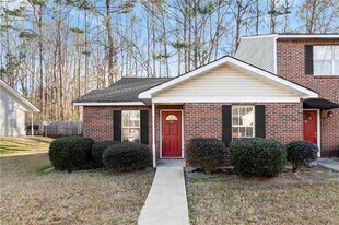 5058 Jonesboro Rd in Union City, GA - Building Photo