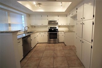 13320 Water Oak Ln in Austin, TX - Building Photo - Building Photo