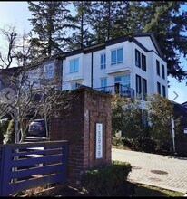 15938 27 Av in Surrey, BC - Building Photo - Building Photo