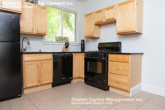 1743 Commonwealth Ave, Unit 1 in Boston, MA - Building Photo - Building Photo