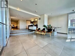 300-300 Lett St in Ottawa, ON - Building Photo - Building Photo