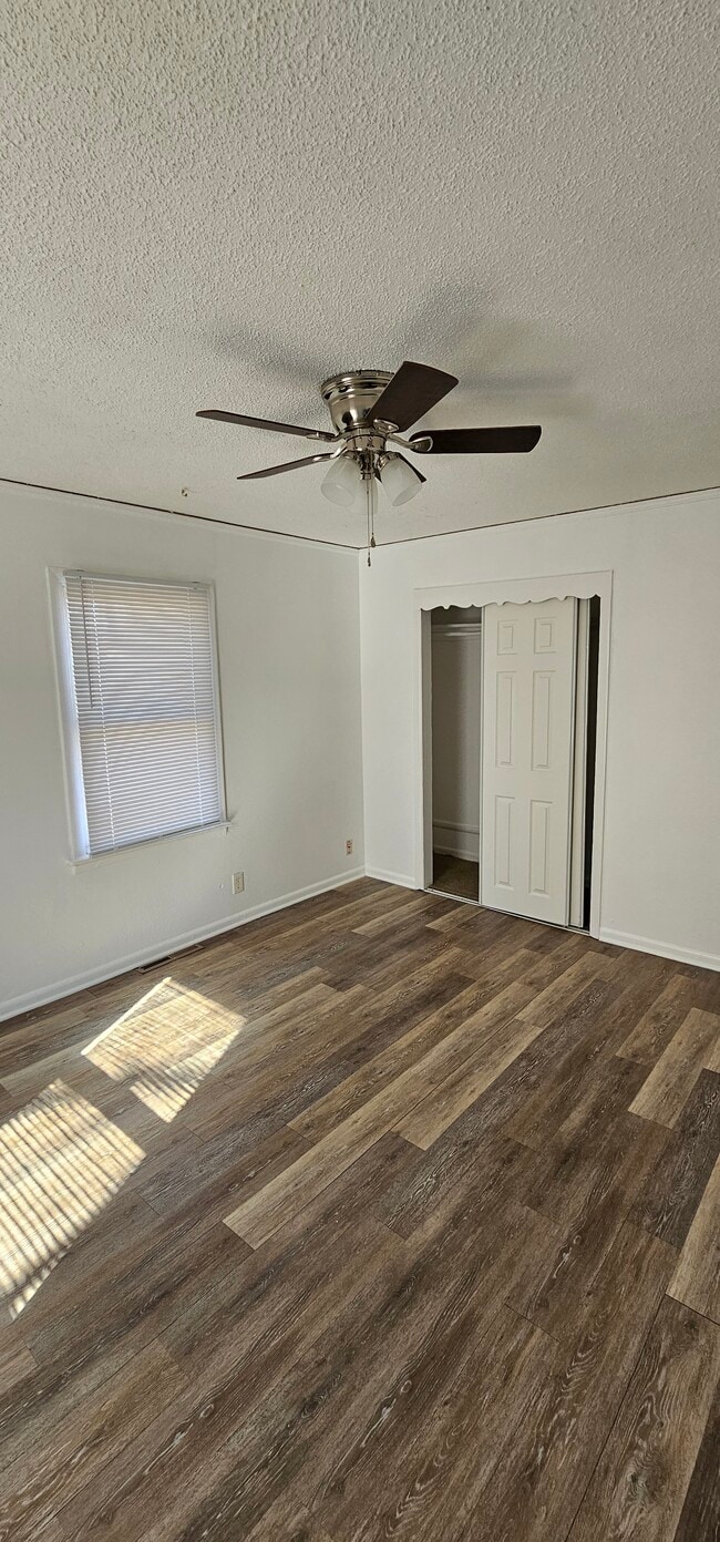 10716 Bennington Ave in Kansas City, MO - Building Photo - Building Photo