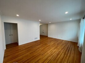 1059-1059 S Genesee Ave in Los Angeles, CA - Building Photo