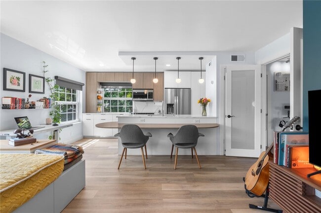 property at 1405 Miami Rd