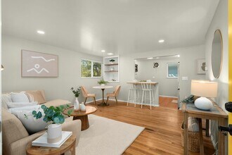 123 Martin Luther King Jr Way in Seattle, WA - Building Photo - Building Photo