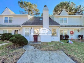 1815 Beckwood Common in Chesapeake, VA - Building Photo