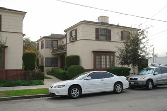206-212 E Elk Ave in Glendale, CA - Building Photo - Building Photo