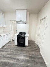 2627 East 4th St in Los Angeles, CA - Building Photo - Building Photo