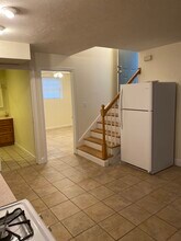 90 6th St, Unit A in Cambridge, MA - Foto de edificio - Building Photo