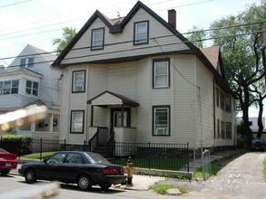 185-191 Lenox Ave in Bridgeport, CT - Foto de edificio - Building Photo