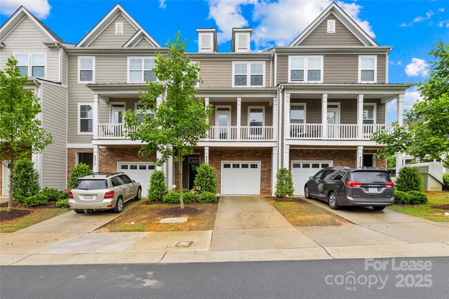 property at 2321 Creekmere Ln