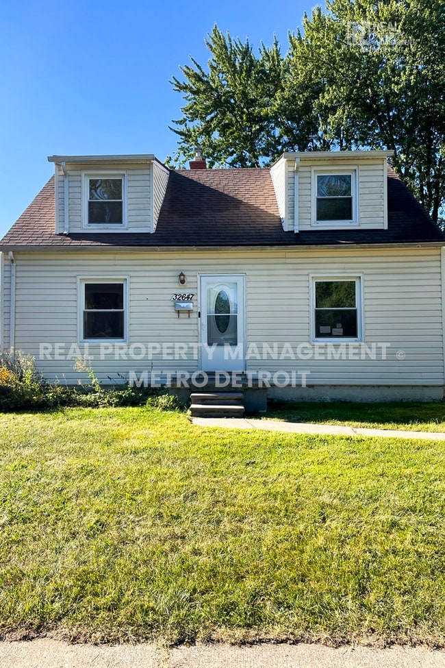 property at 32647 Annapolis St