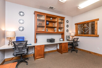 Oxford at Estonia in San Antonio, TX - Building Photo - Interior Photo