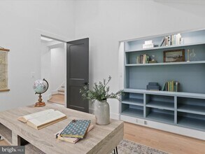 2520 N Vernon St in Arlington, VA - Building Photo - Building Photo