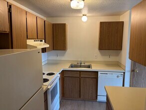 49 SE 60th Ave, Unit 57 in Portland, OR - Building Photo - Building Photo
