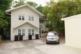 419 N Fern Creek Ave in Orlando, FL - Building Photo