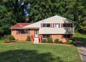 1634 Andora Ct in Jonesboro, GA - Building Photo