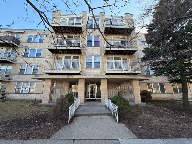 property at 2501 W Touhy Ave